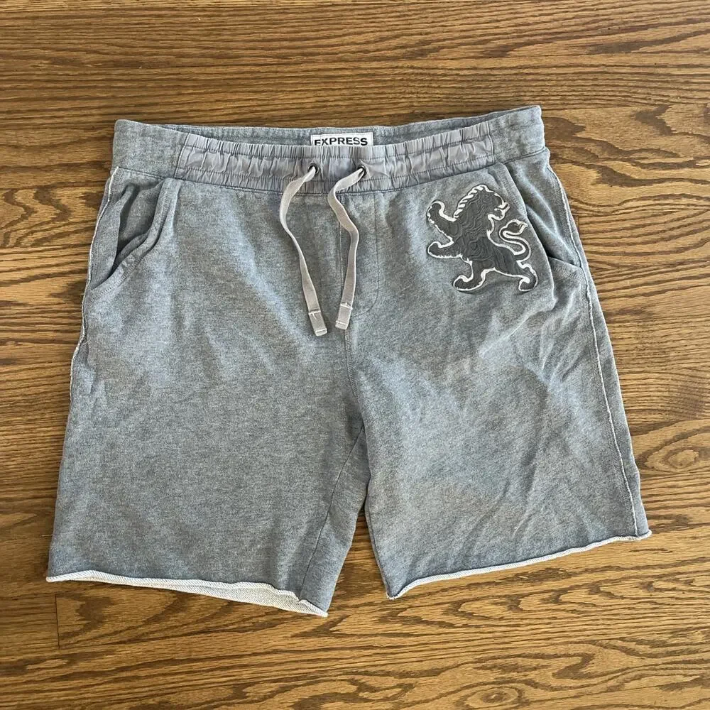 Y2K Express Men’s Shorts Size Medium Lion Embroidered Gray Cotton Cut Off Sweats